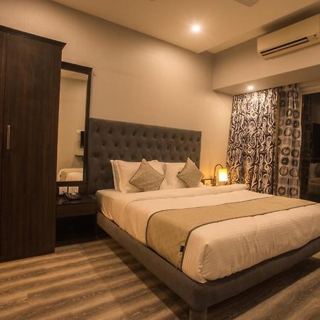 Encore Suites Goa Panaji Exterior foto